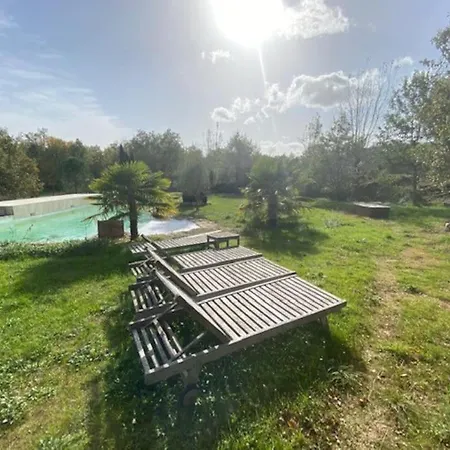 Grande Maison Avec Piscine Chauffee Au Clos Cache! Escamps (Lot)